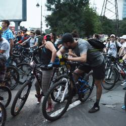 По центру города проехали сотни велосипедистов #7