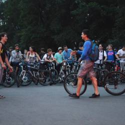 По центру города проехали сотни велосипедистов #9