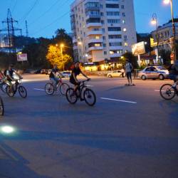 По центру города проехали сотни велосипедистов #12