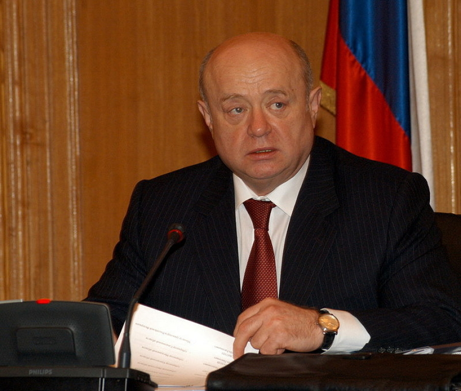 1 марта 2007 г. ФРАДКОВ, хоть и лоялен президенту, но часы носит на левой руке.